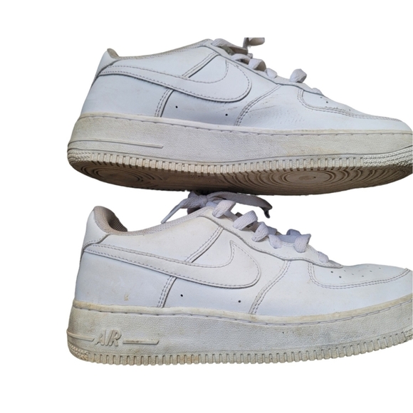Nike Air Force 1 White| 6.5Y - Picture 5 of 9